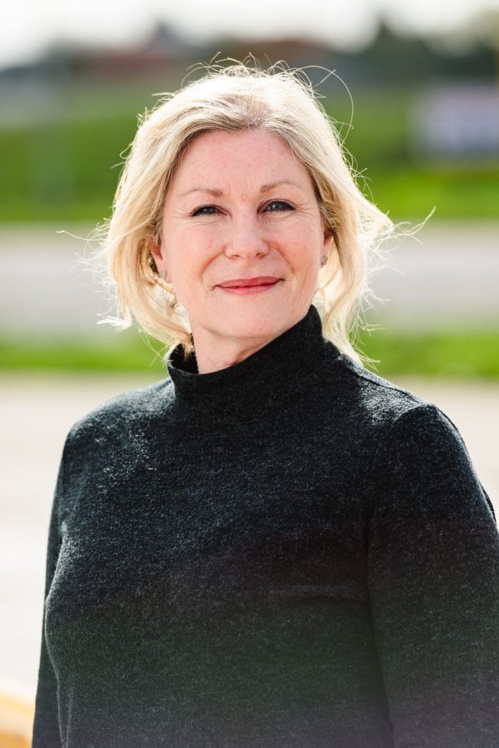 Sarah Thomas Office Manager